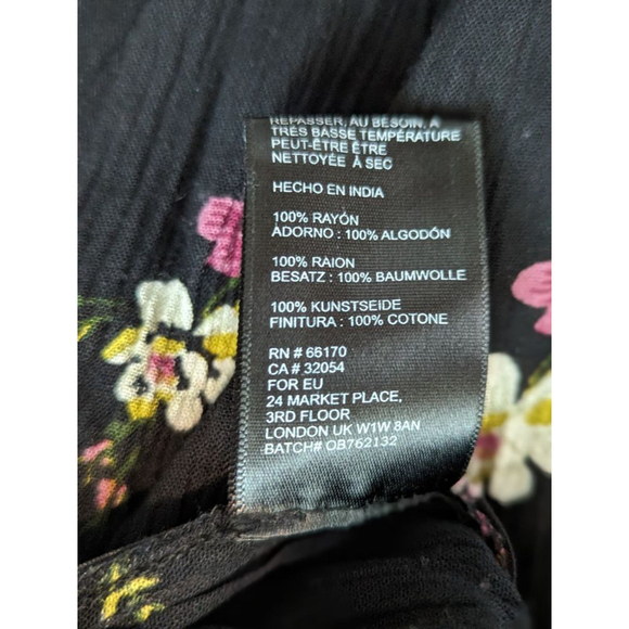 Women's Urban Outfitters Floral jumpsuit Size 2 - Picture 10 of 10